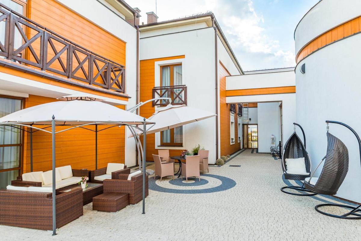Hotel Kristoff Laszkow Ngoại thất bức ảnh