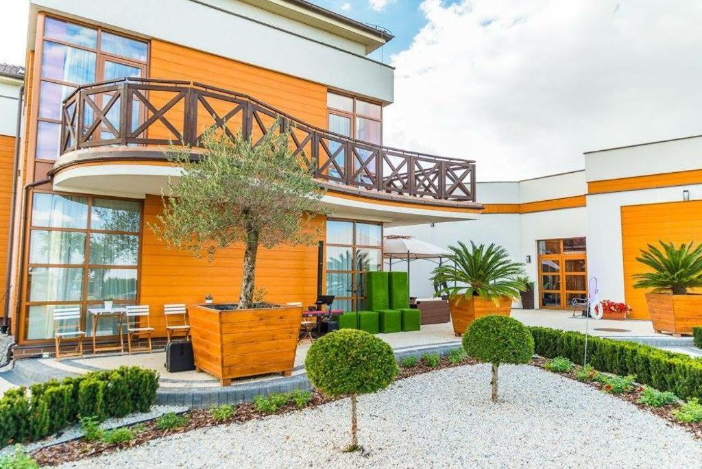 Hotel Kristoff Laszkow Ngoại thất bức ảnh